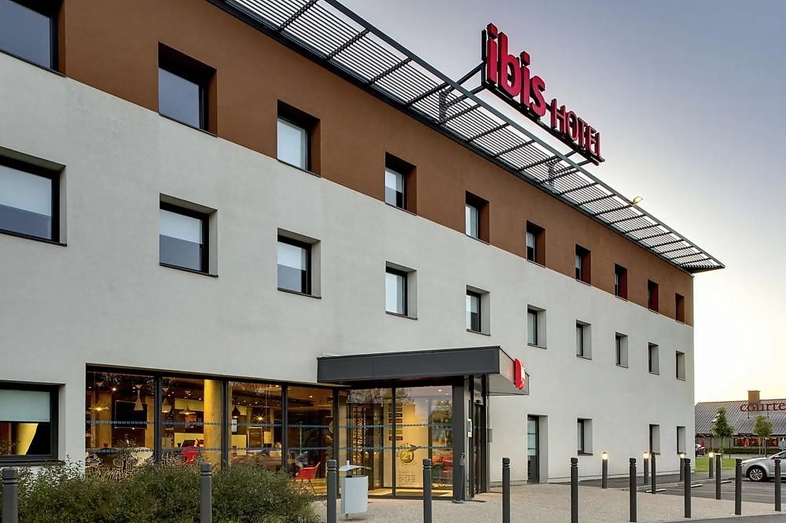 Lieux événementiels, IBIS MONTCEAU-LES-MINES