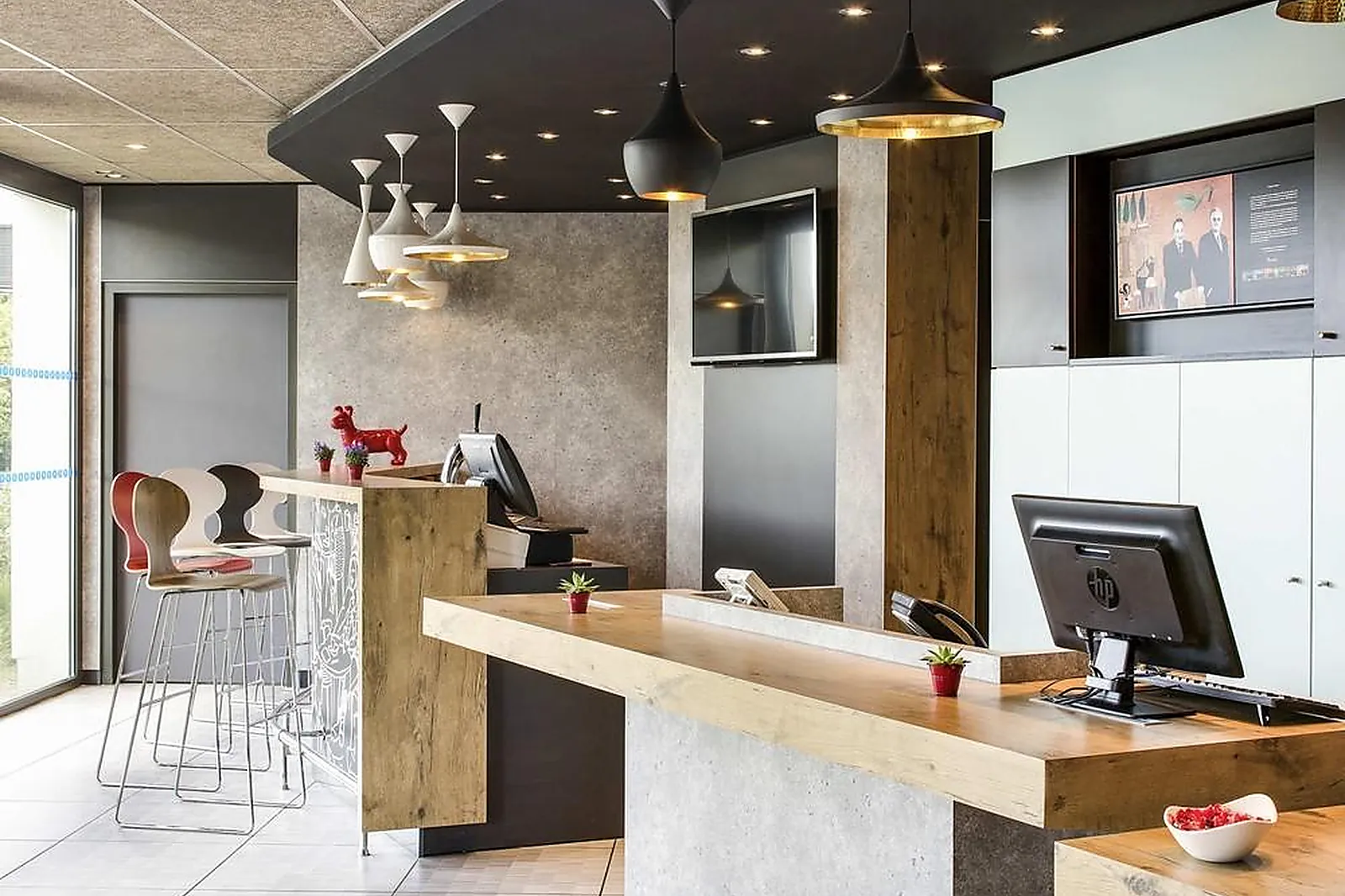 Lieux événementiels, IBIS MONTCEAU-LES-MINES