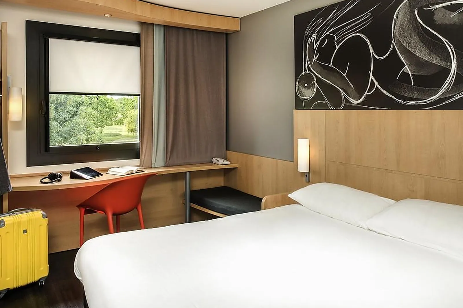 Lieux événementiels, IBIS MONTCEAU-LES-MINES