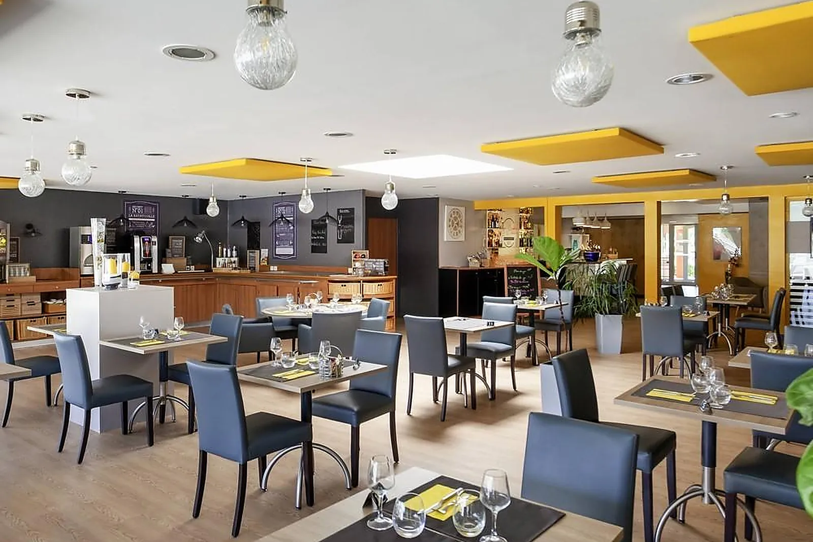 Lieux événementiels, IBIS MONTÉLIMAR NORD