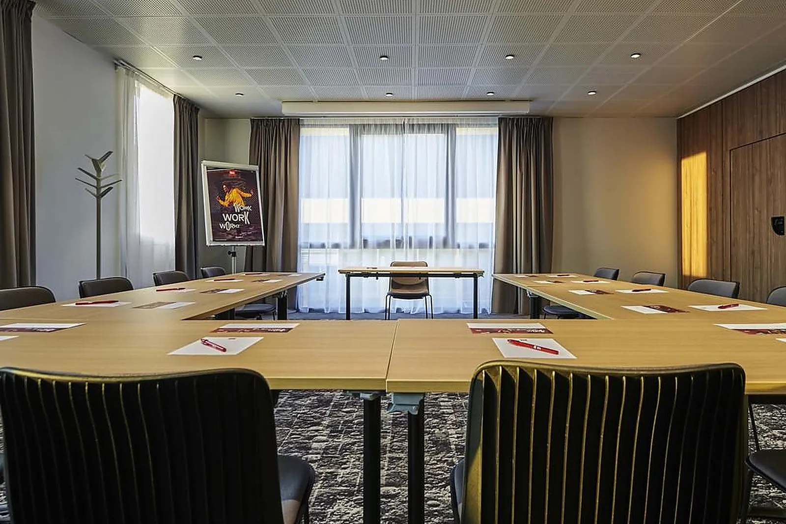 Lieux événementiels, IBIS MONTLHÉRY PARIS SUD