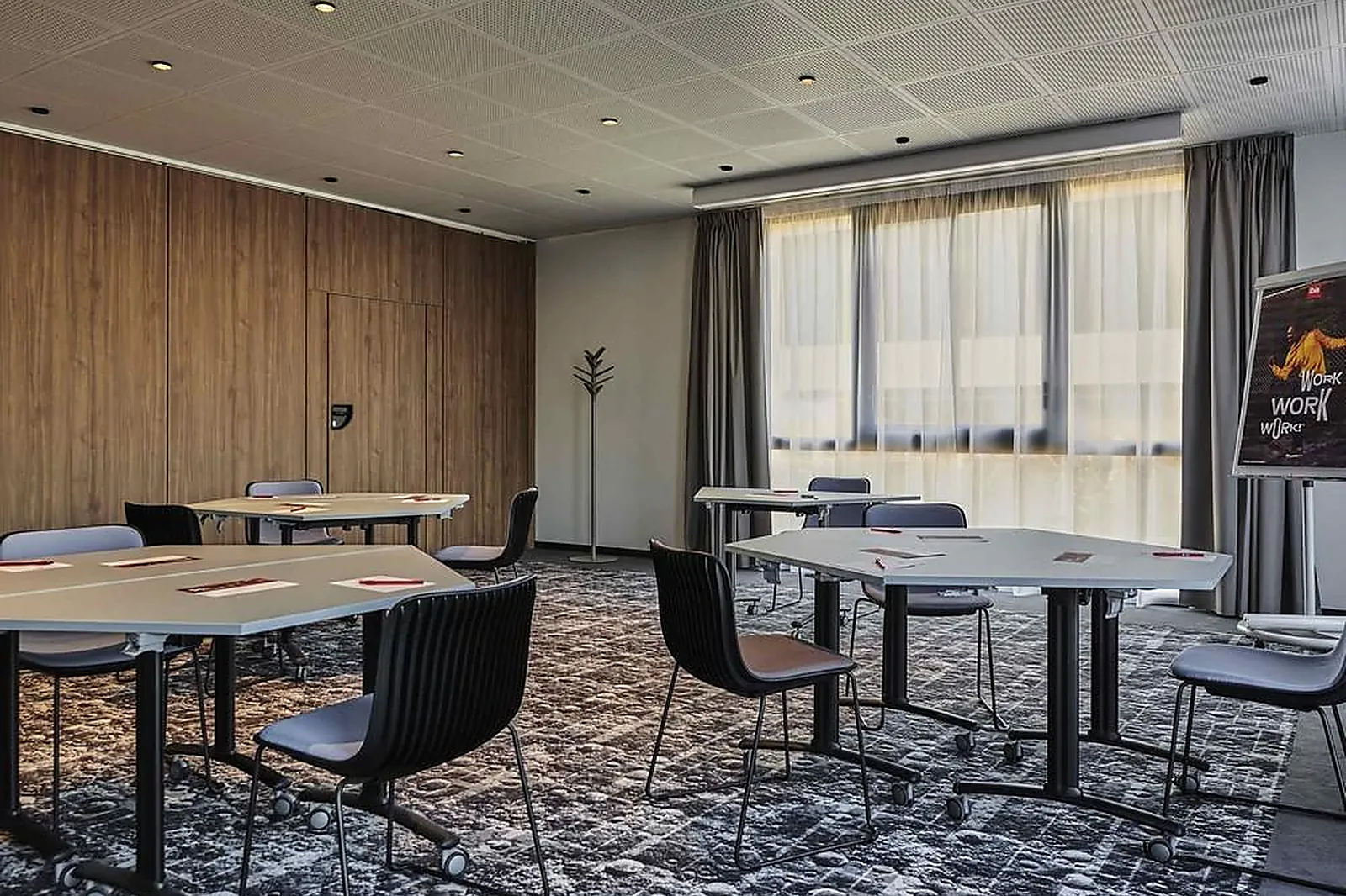 Lieux événementiels, IBIS MONTLHÉRY PARIS SUD