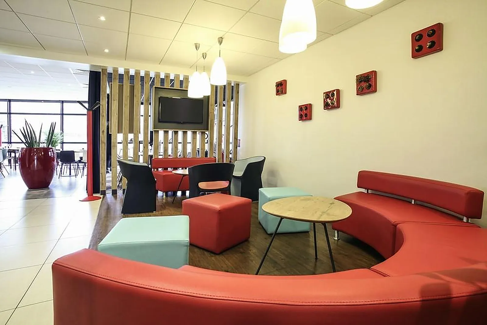 Lieux événementiels, IBIS NANCY BRABOIS