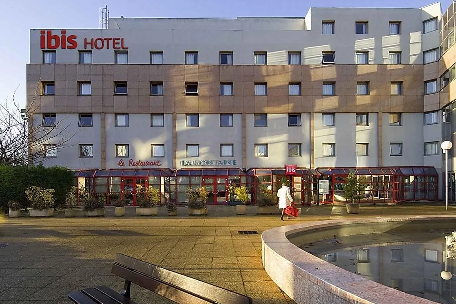 Lieux événementiels, IBIS NANTERRE LA DÉFENSE