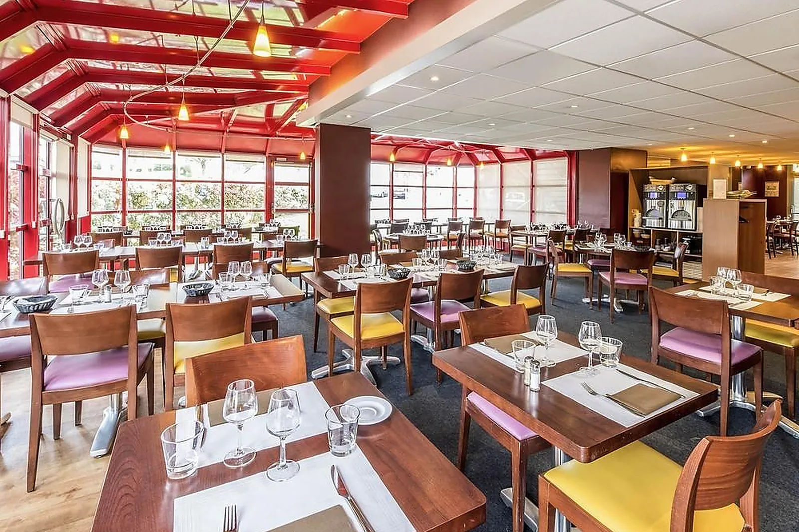 Lieux événementiels, IBIS NANTERRE LA DÉFENSE