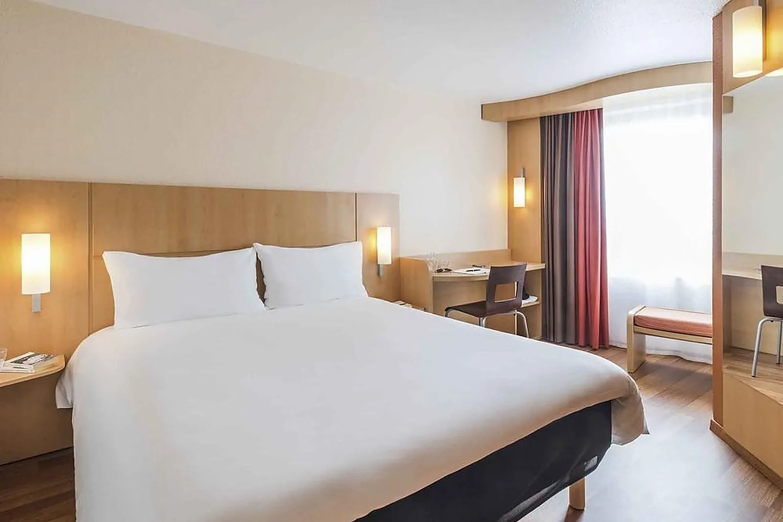 Lieux événementiels, IBIS NANTES CENTRE TOUR BRETAGNE