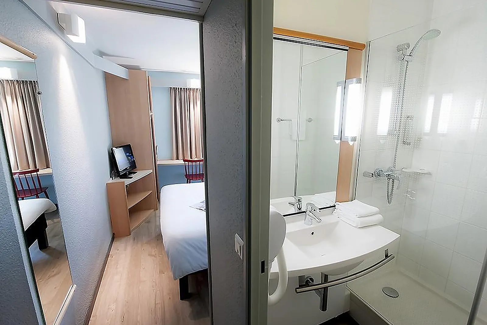 Lieux événementiels, IBIS NANTES LA BEAUJOIRE