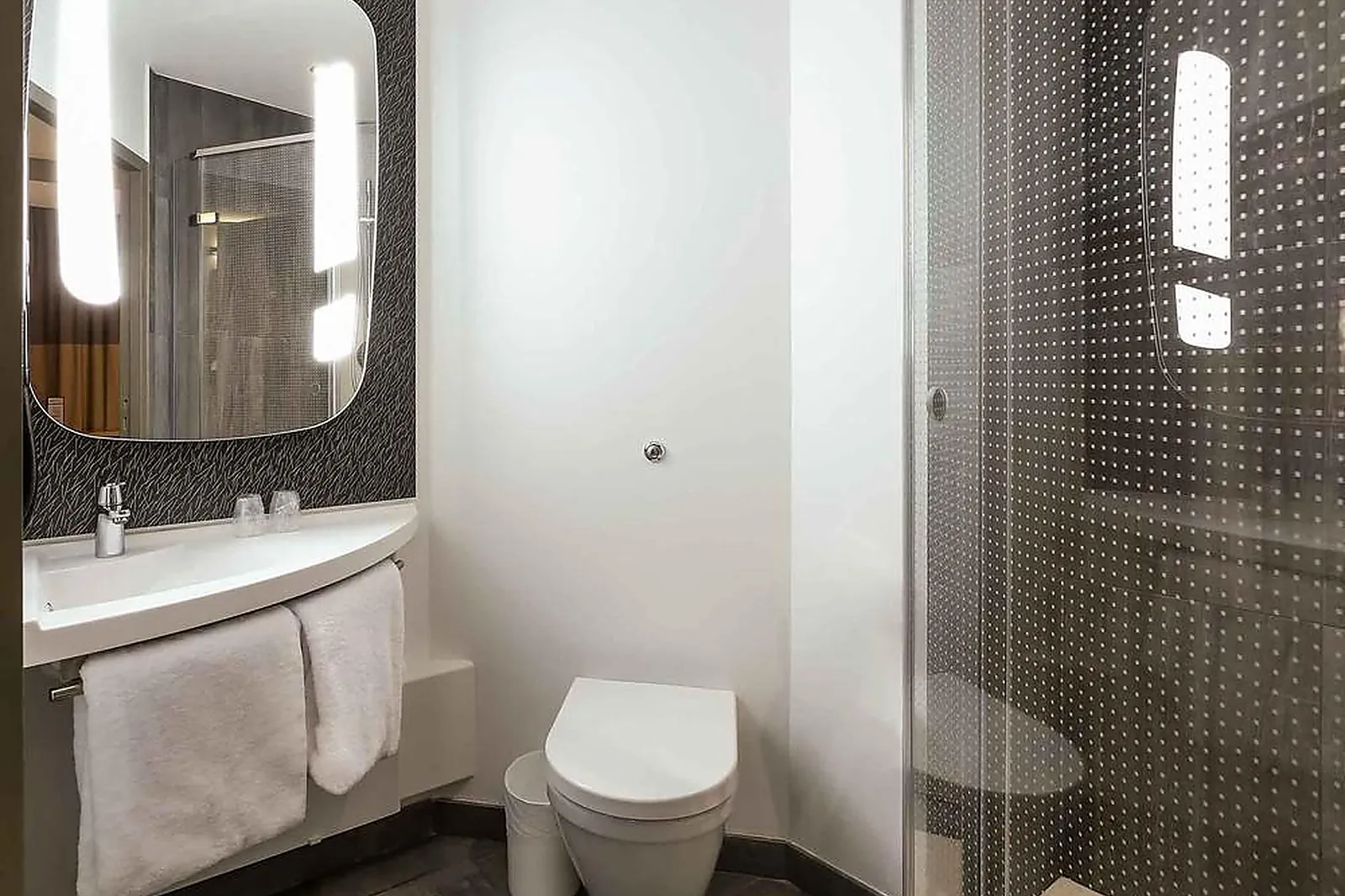 Lieux événementiels, IBIS NIORT EST MENDES FRANCE