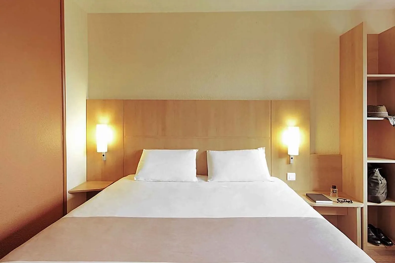 Lieux événementiels, IBIS NORD SARCELLES HOTEL