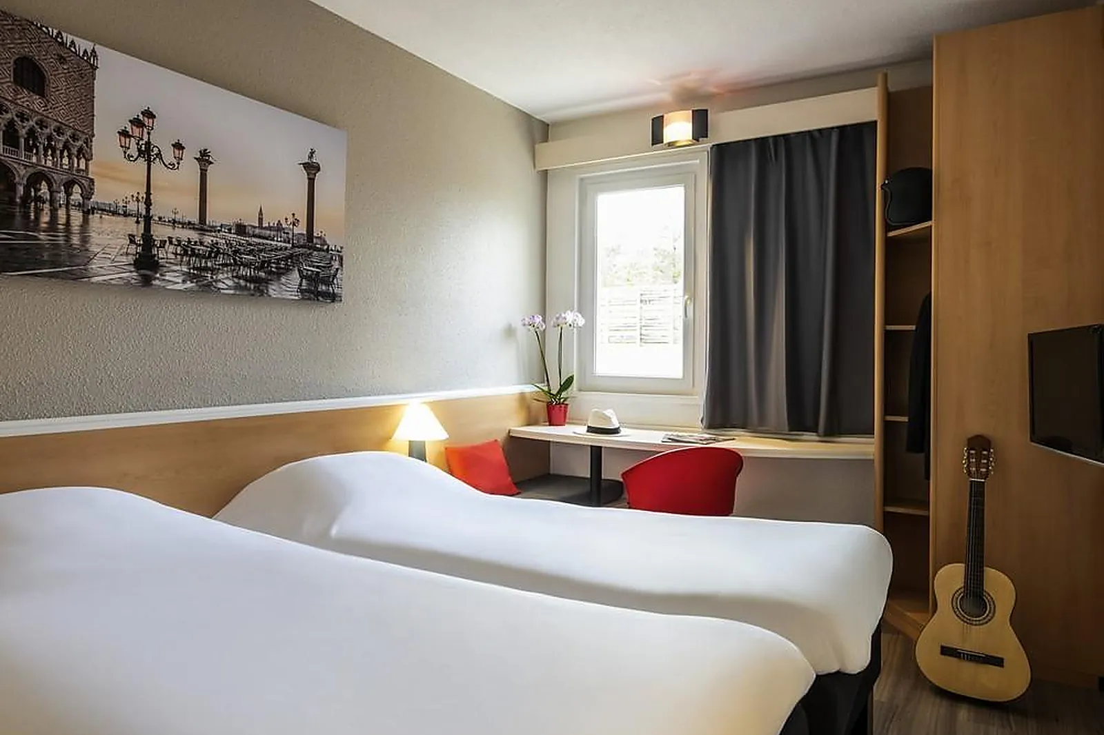 Lieux événementiels, IBIS NUITS-SAINT-GEORGES