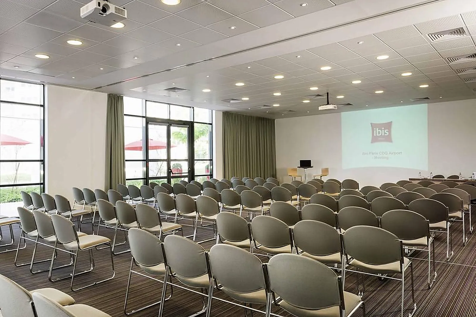 Lieux événementiels, IBIS PARIS CDG AIRPORT