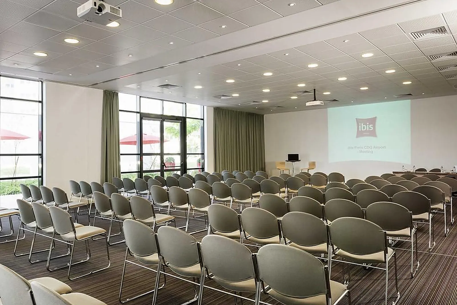 Lieux événementiels, IBIS PARIS CDG AIRPORT