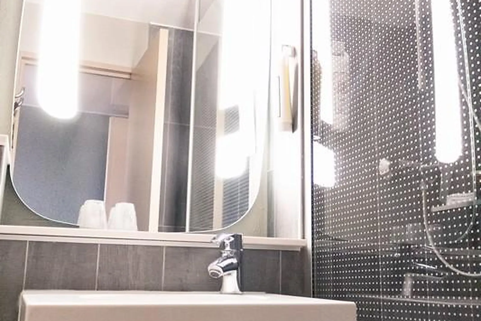 Lieux événementiels, IBIS PARIS GENNEVILLIERS