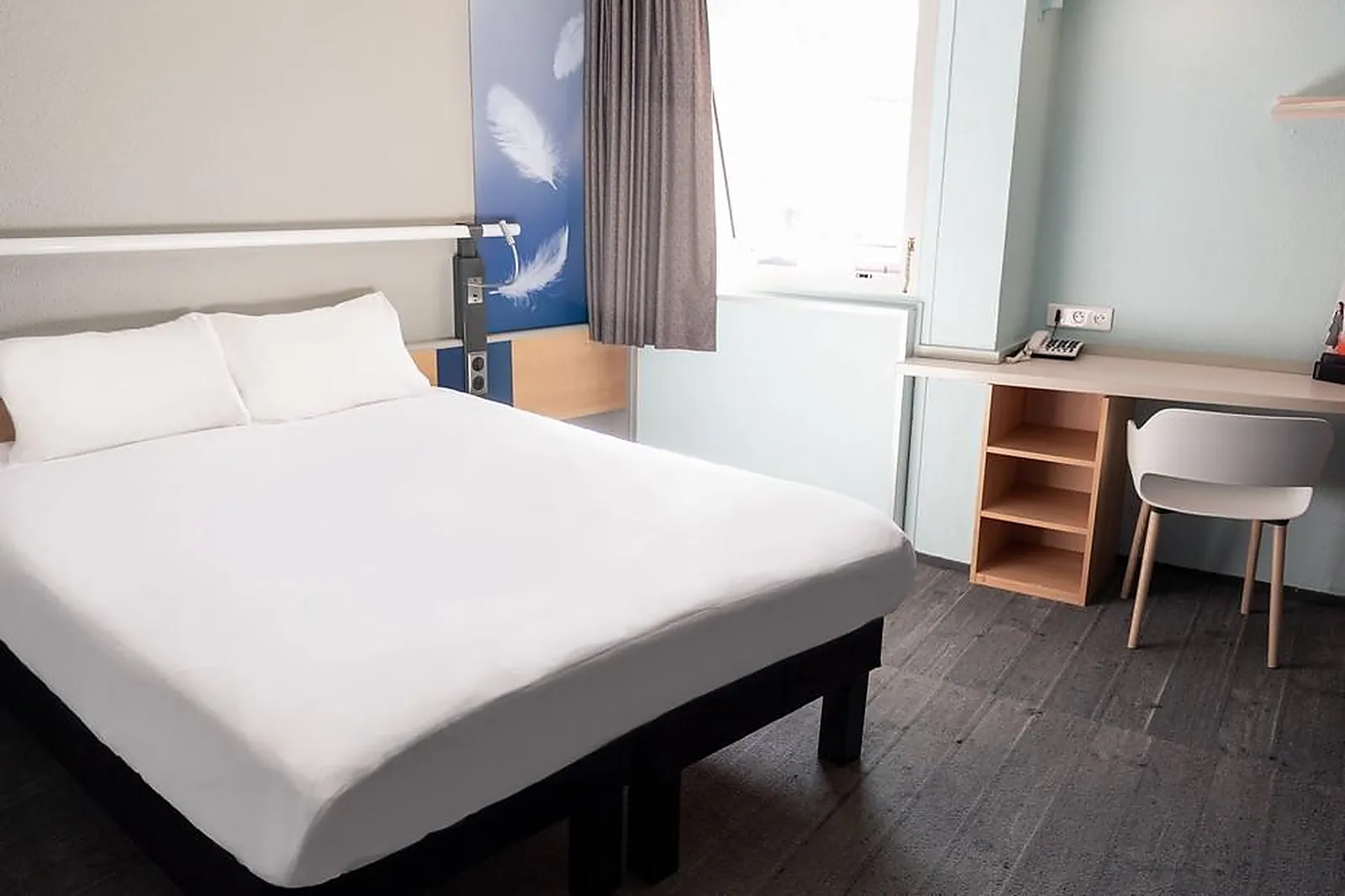 Lieux événementiels, IBIS PARIS GENNEVILLIERS