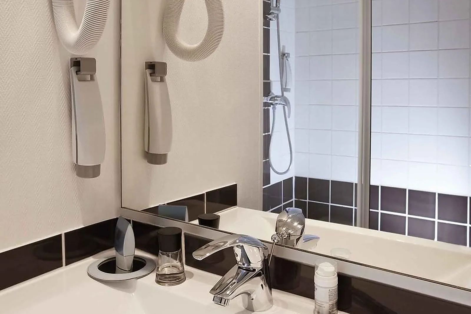 Lieux événementiels, IBIS PARIS PORTE DE MONTREUIL