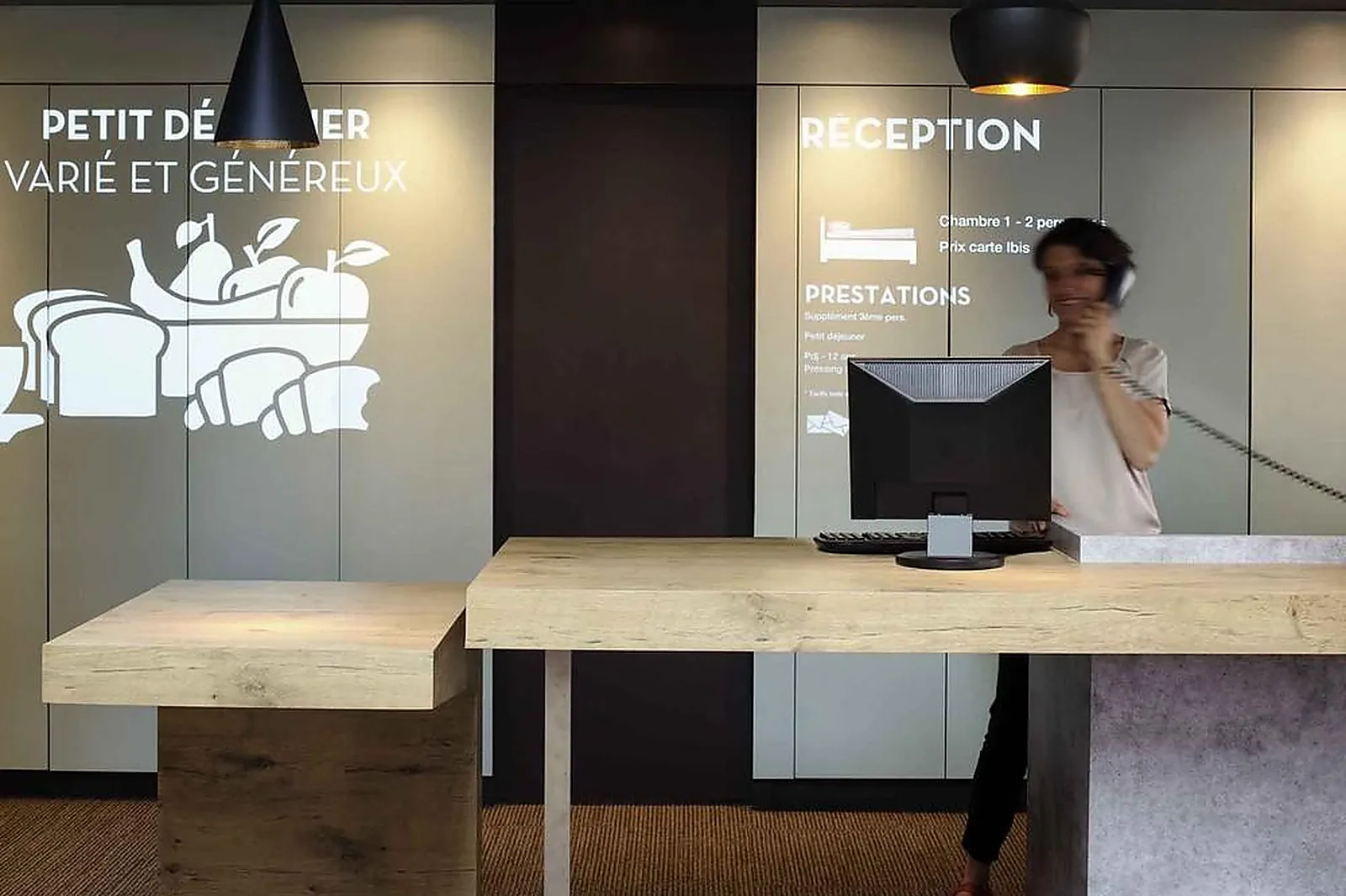 Lieux événementiels, IBIS PAU LESCAR