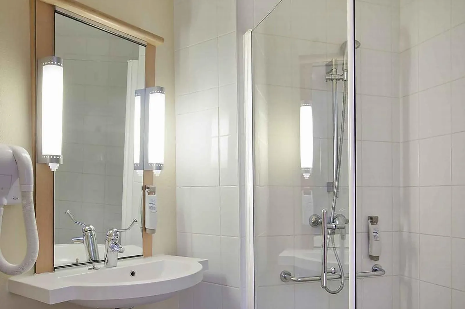 Lieux événementiels, IBIS POITIERS CENTRE