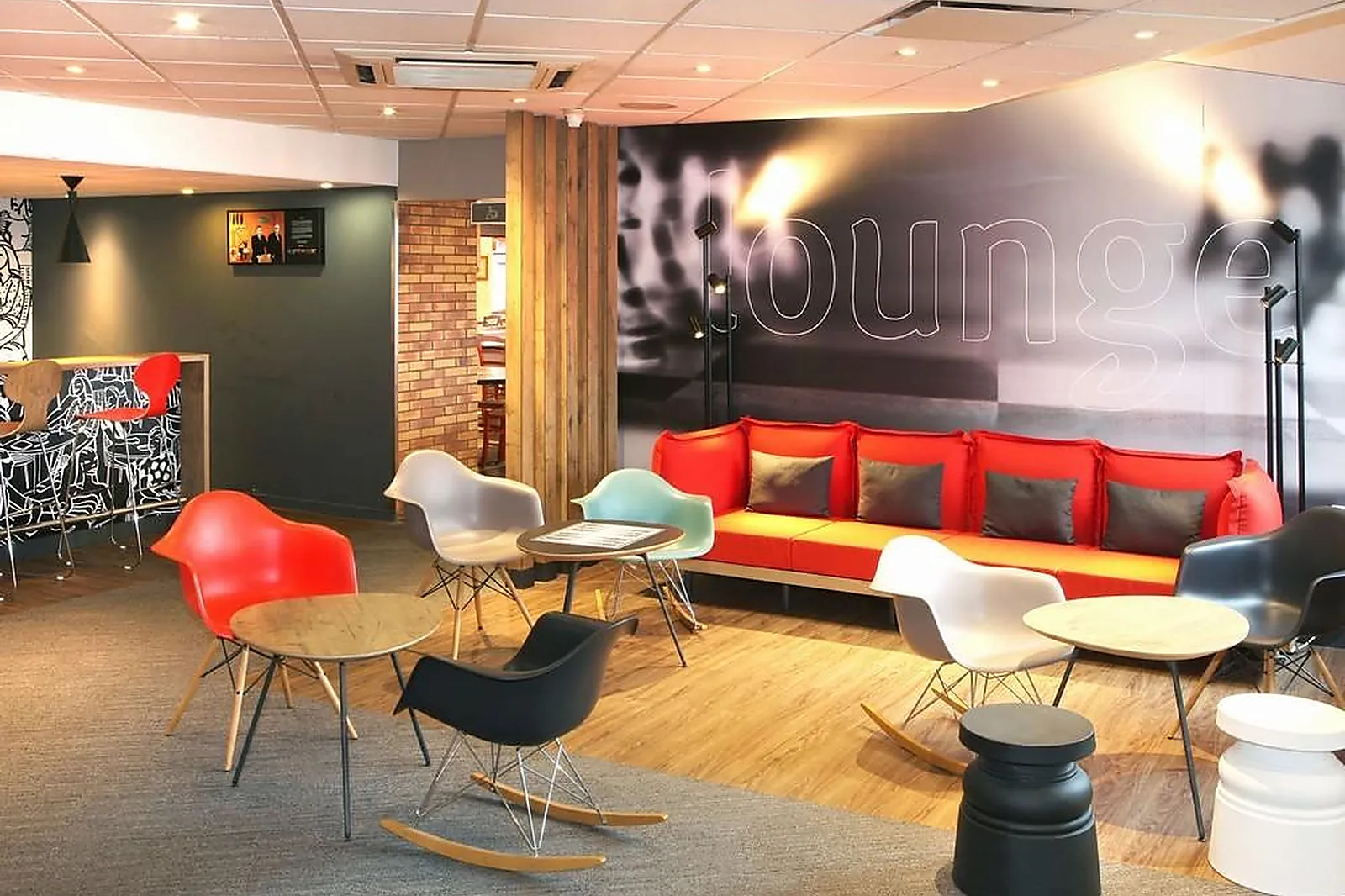 Lieux événementiels, IBIS POITIERS SUD