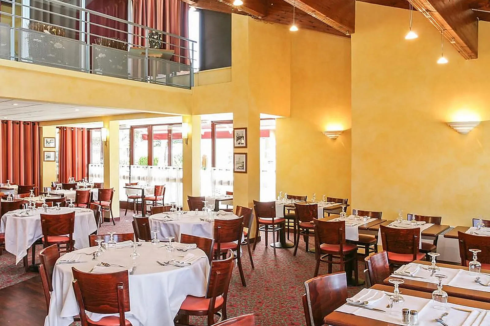 Lieux événementiels, IBIS PONTARLIER