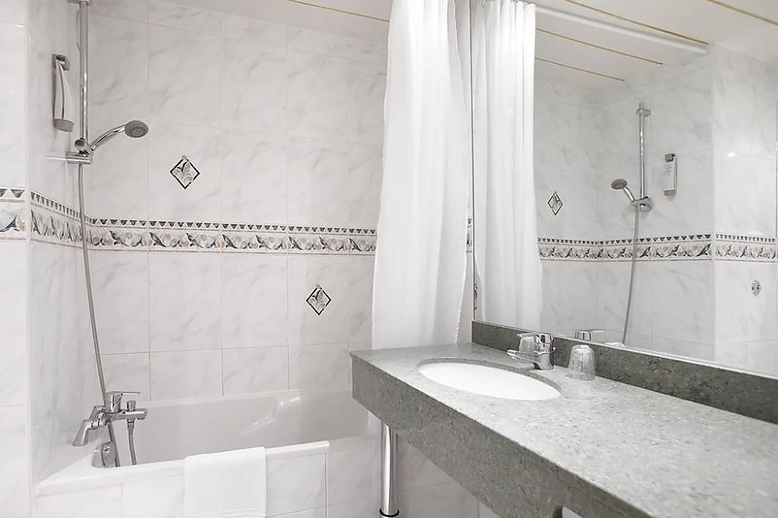 Lieux événementiels, IBIS PONTARLIER