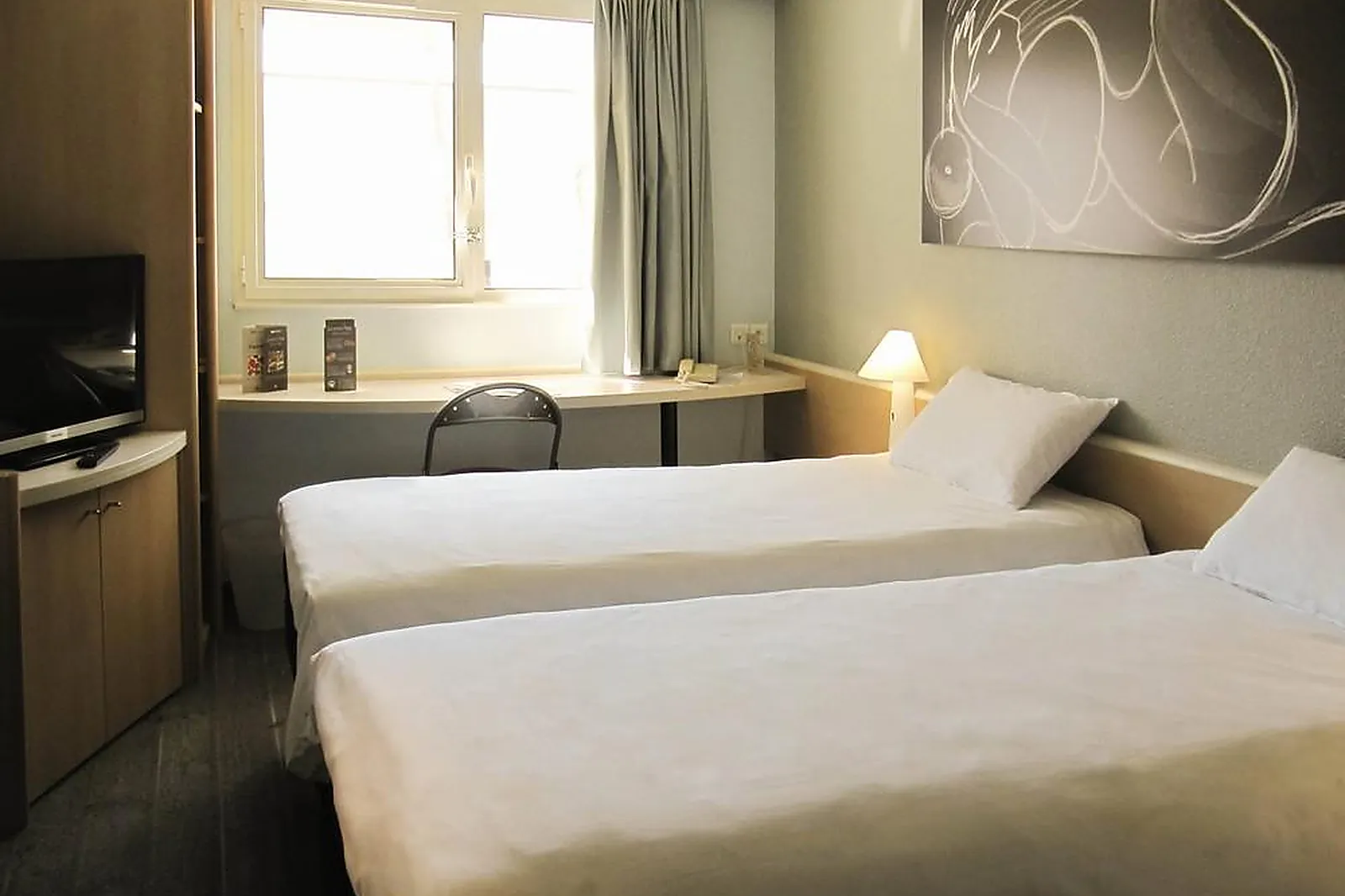 Lieux événementiels, IBIS PONTIVY