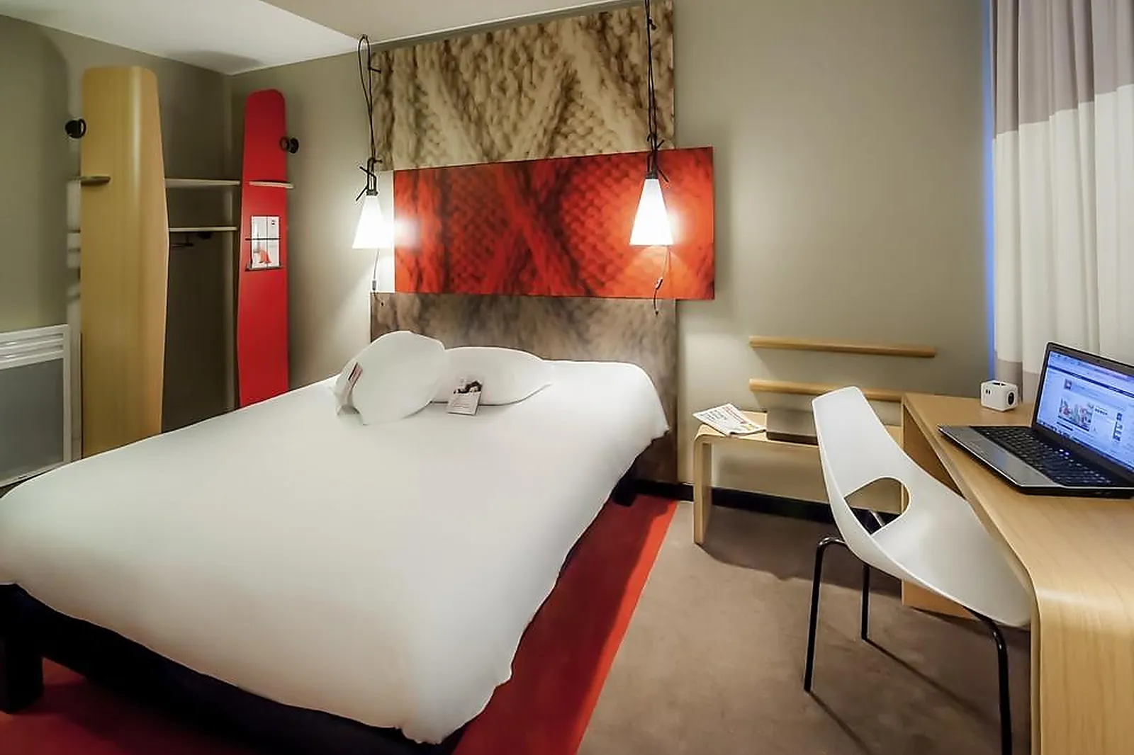 Lieux événementiels, IBIS QUIMPER