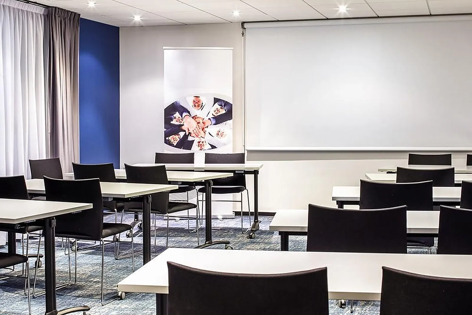 Lieux événementiels, IBIS QUIMPERLE