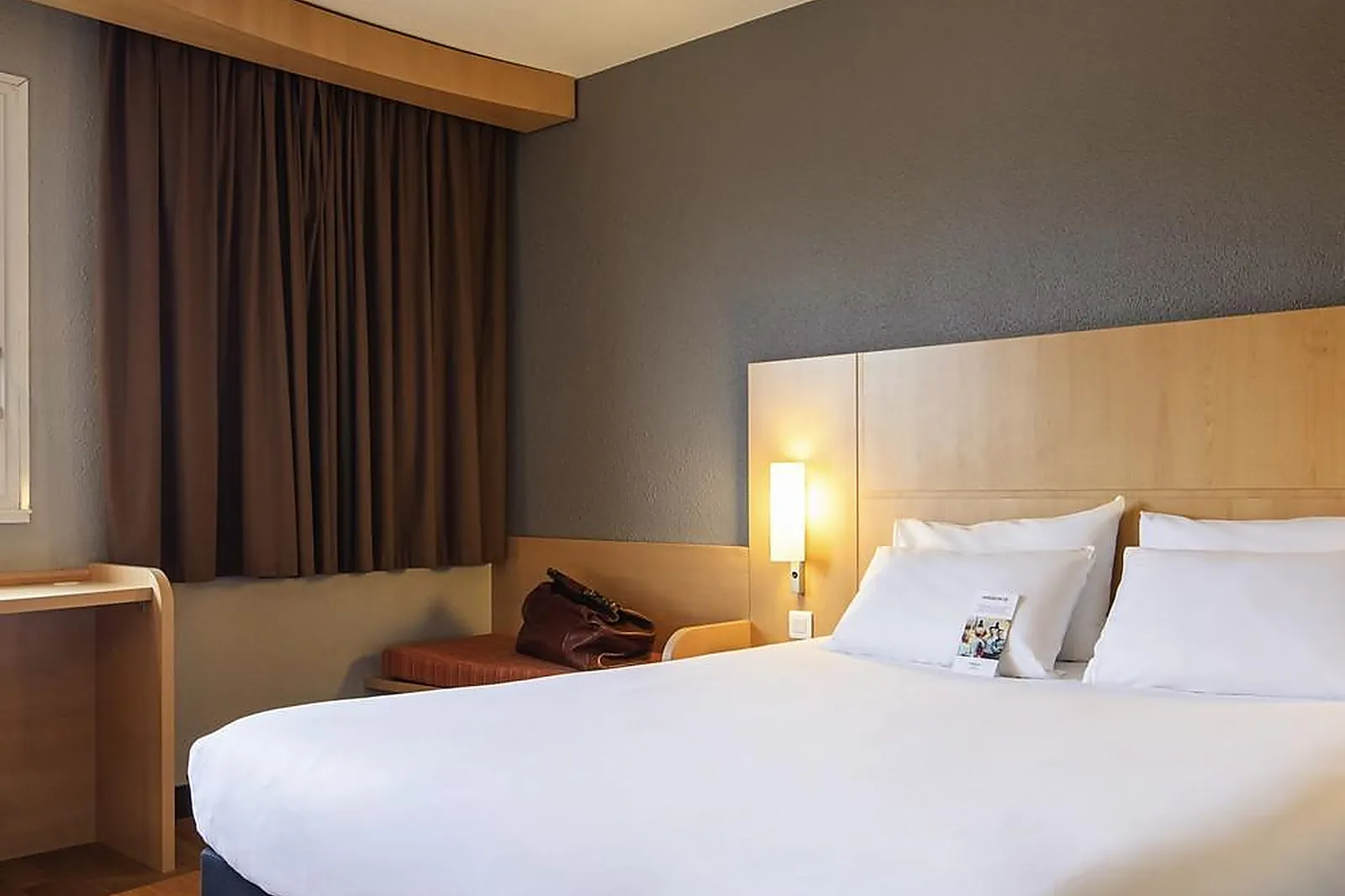 Lieux événementiels, IBIS QUIMPERLE