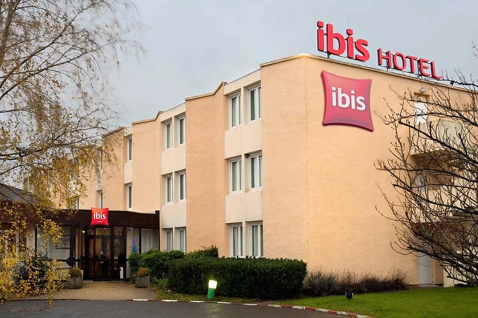 Lieux événementiels, IBIS RAMBOUILLET