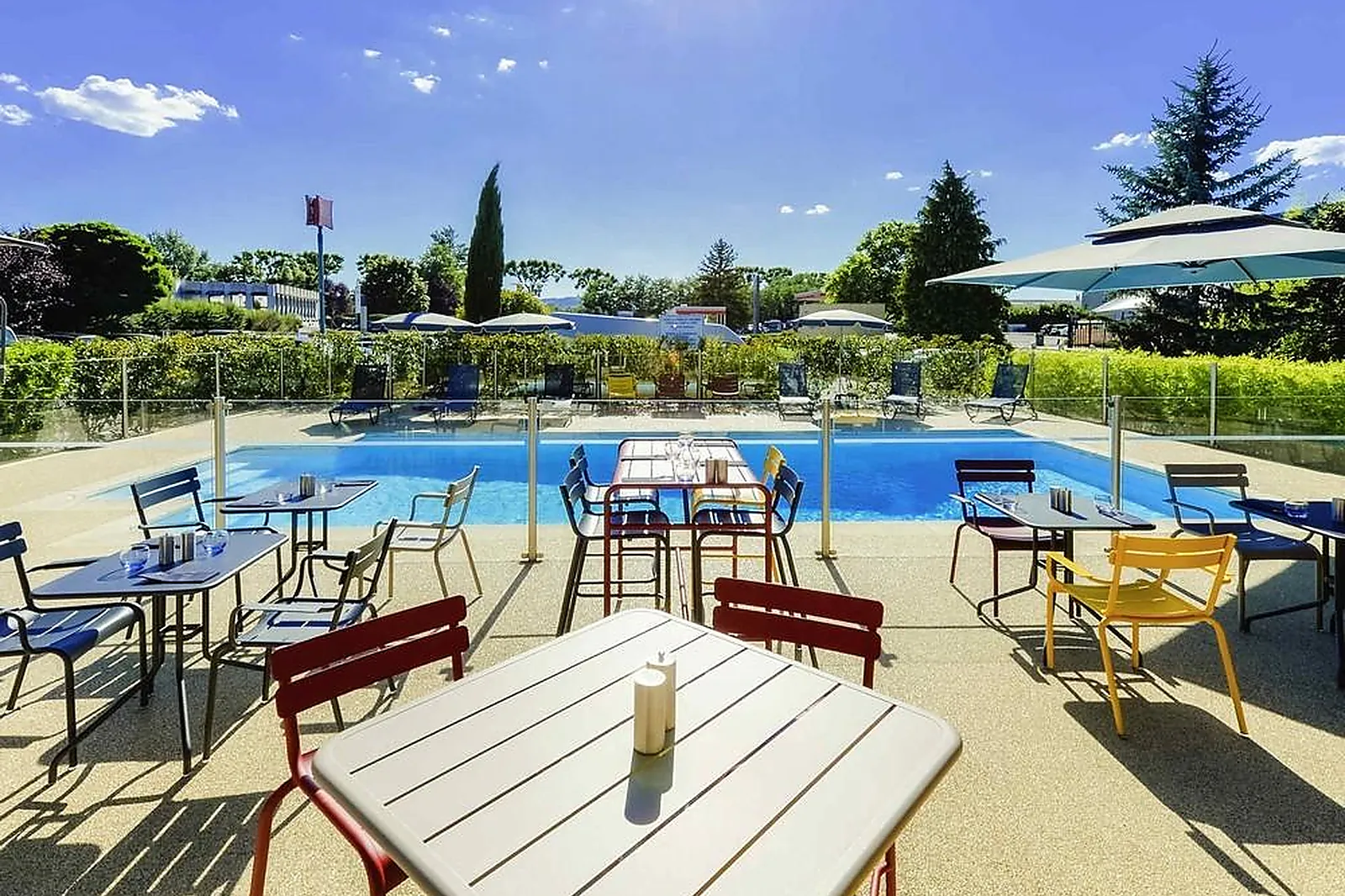 Lieux événementiels, IBIS ROANNE