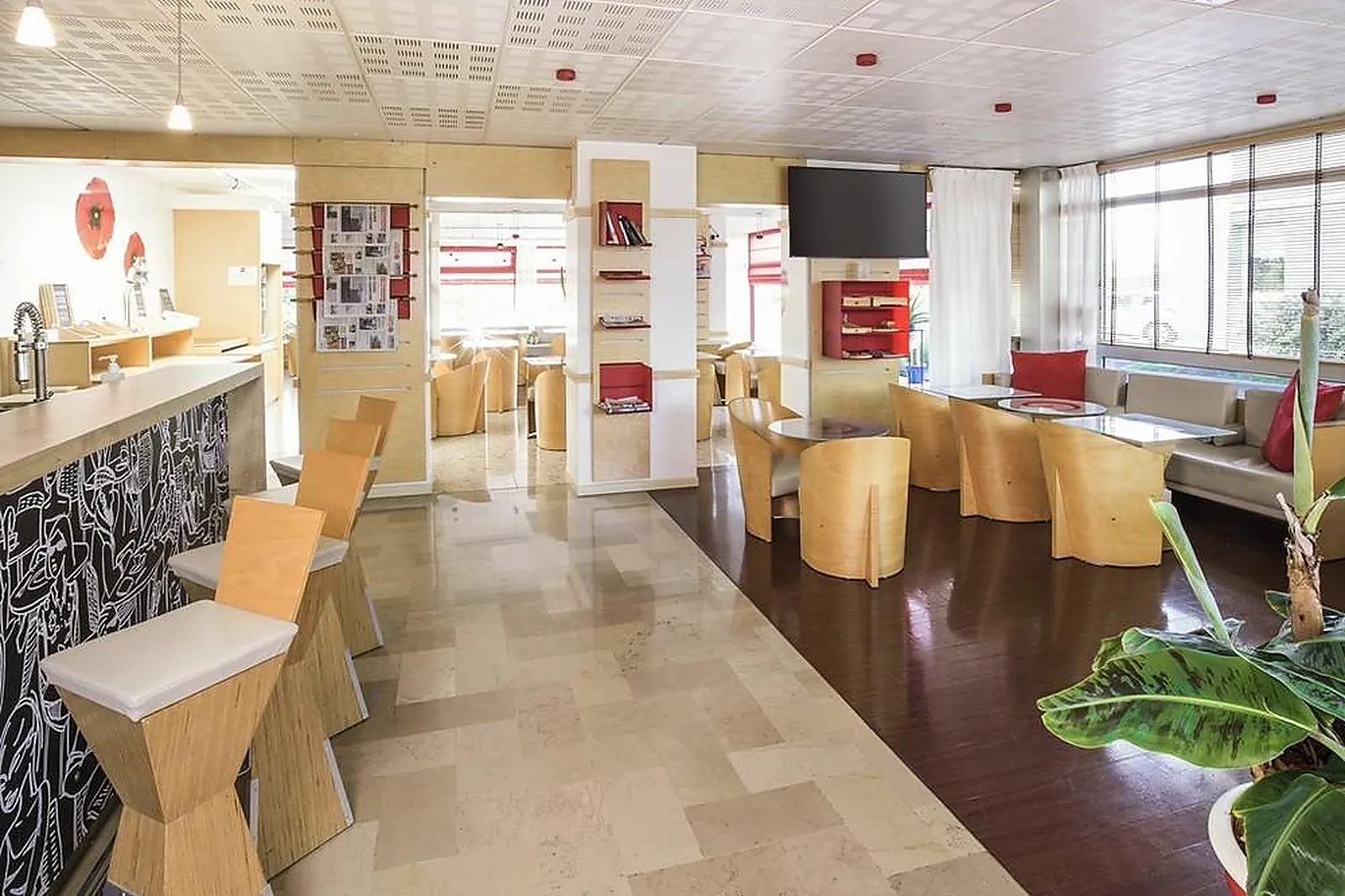 Lieux événementiels, IBIS SAINT BRIEUC YFFINIAC