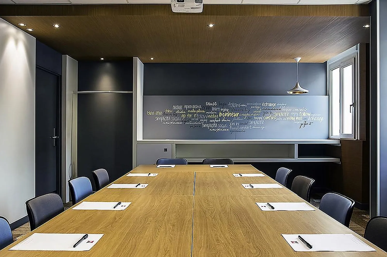 Lieux événementiels, IBIS SAINT DENIS STADE OUEST