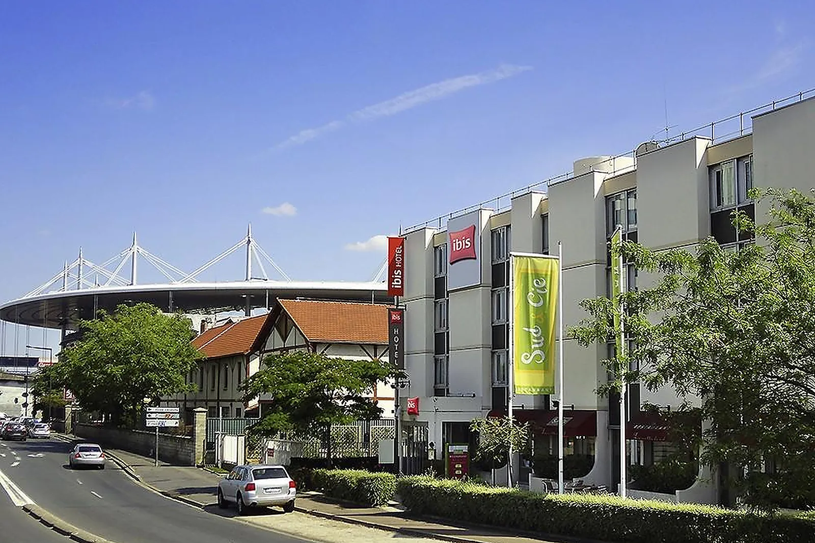 Lieux événementiels, IBIS SAINT DENIS STADE OUEST