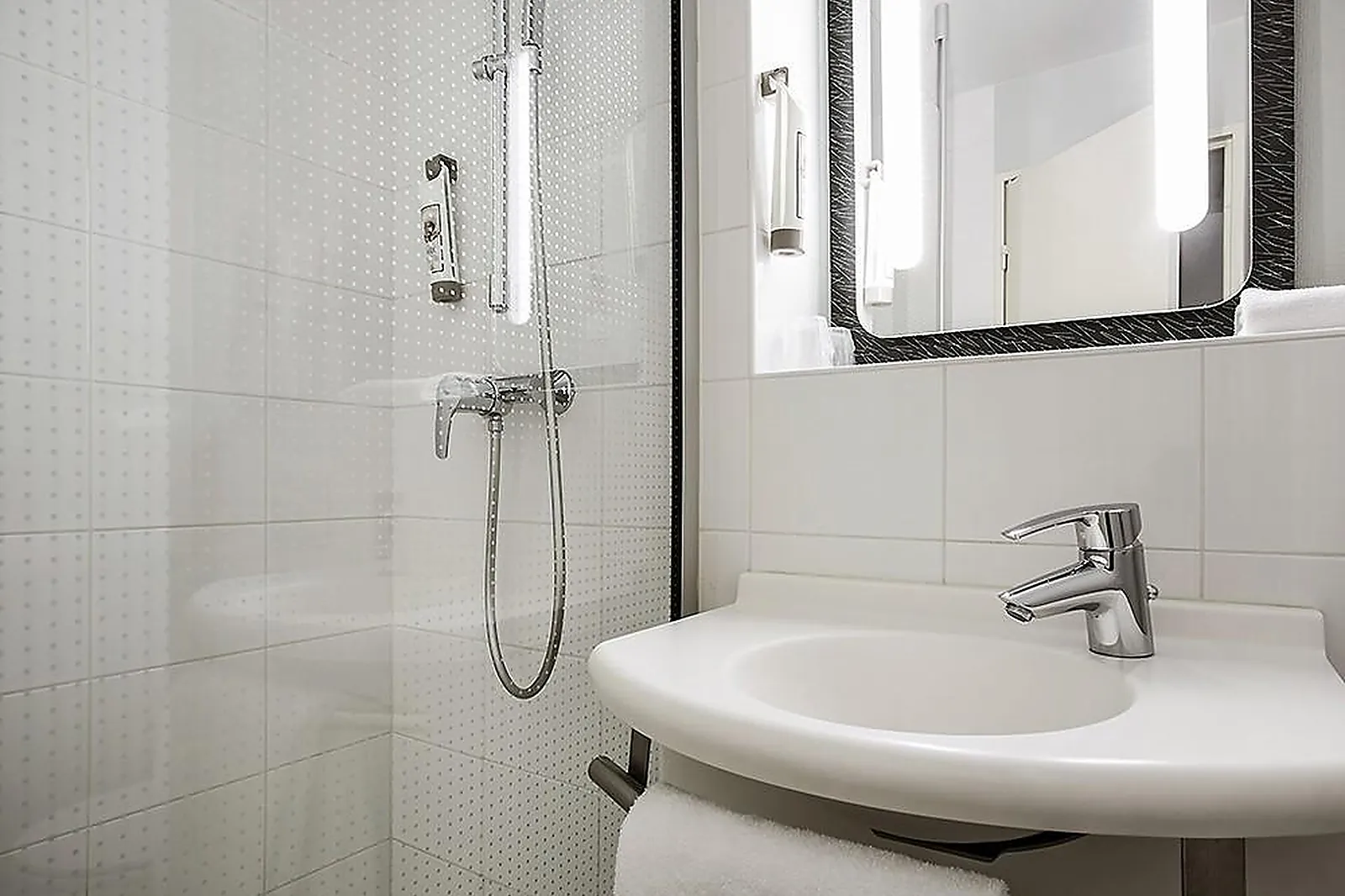 Lieux événementiels, IBIS SAINT DENIS STADE OUEST