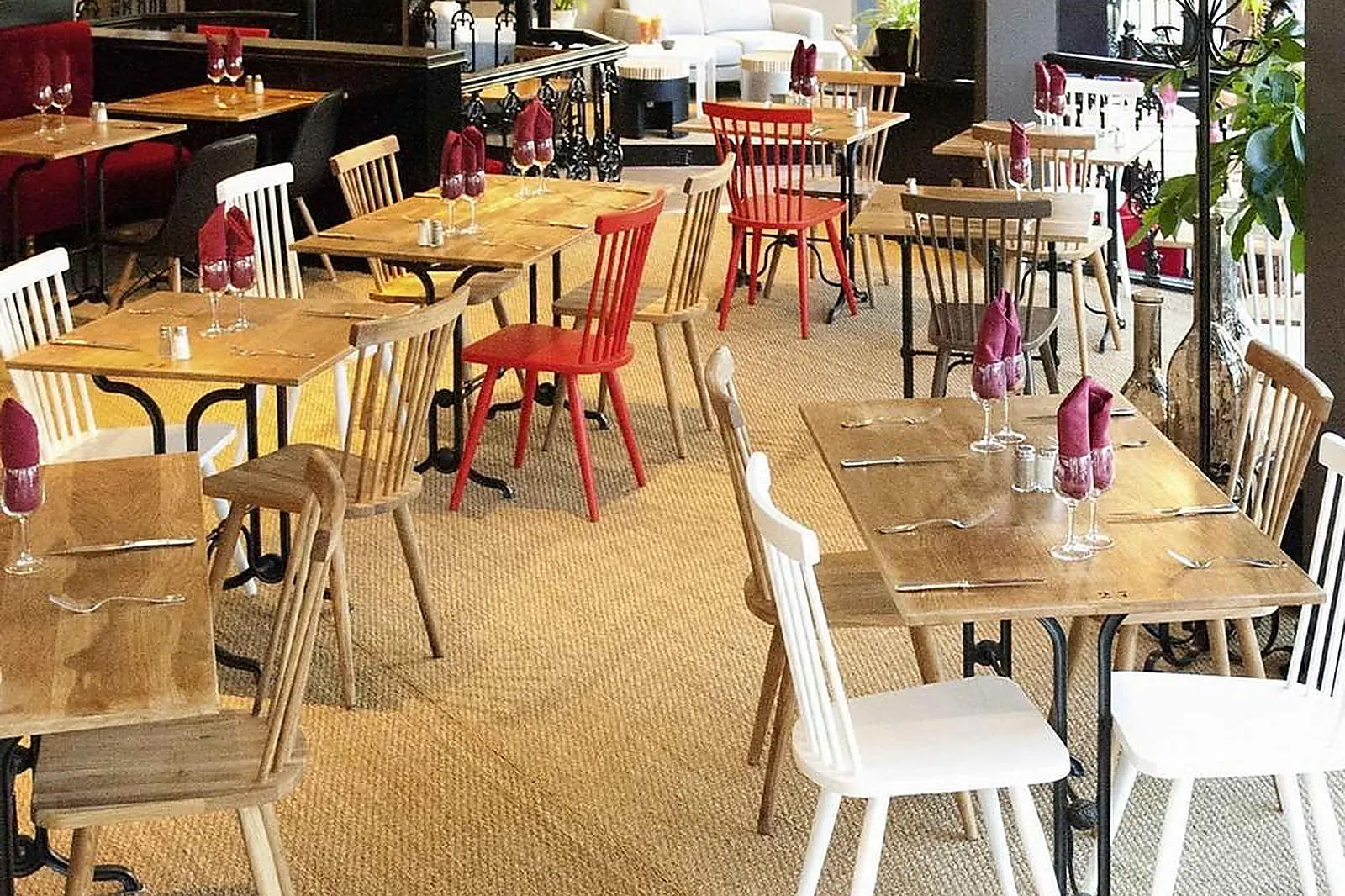 Lieux événementiels, IBIS SAINT-ÉTIENNE - LA TERRASSE