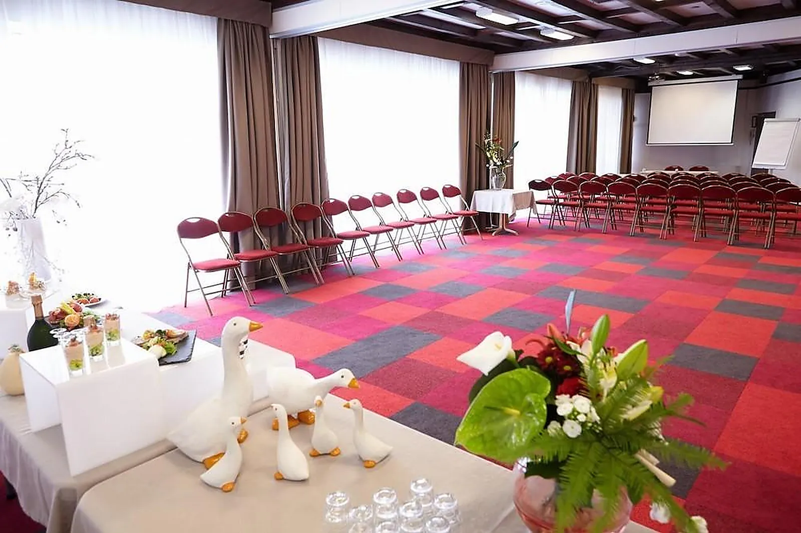 Lieux événementiels, IBIS SAINT-ÉTIENNE - LA TERRASSE