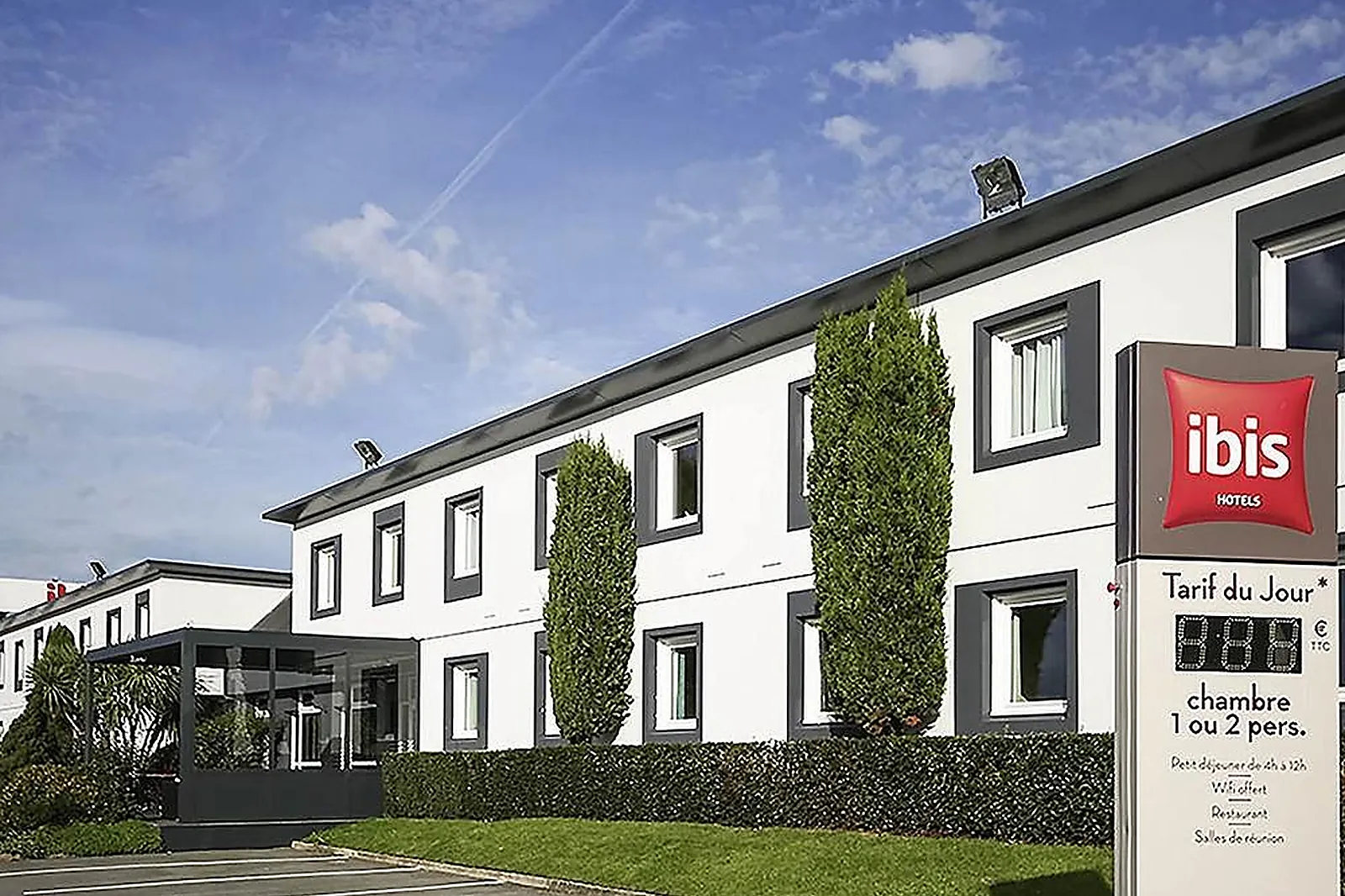 Lieux événementiels, IBIS SAINT MALO LA MADELEINE