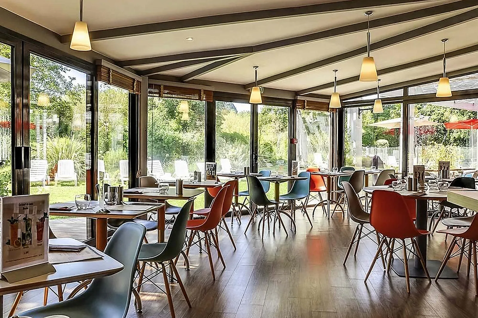 Lieux événementiels, IBIS SALON-DE-PROVENCE SUD