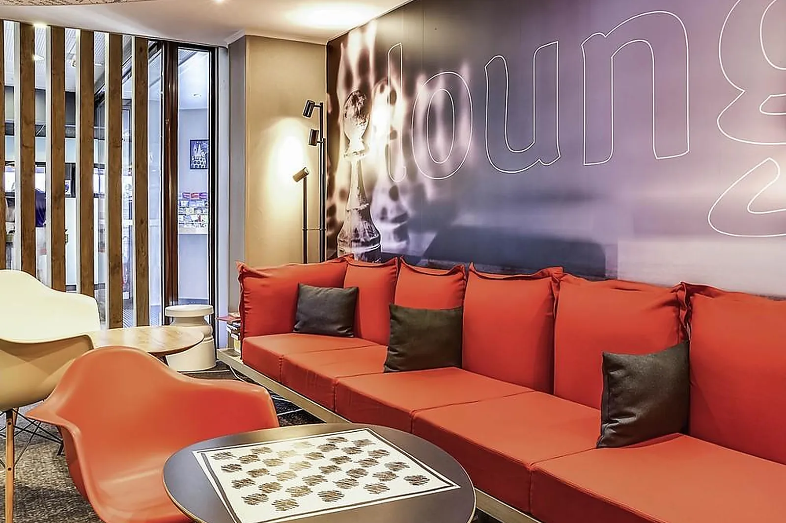 Lieux événementiels, IBIS SALON-DE-PROVENCE SUD