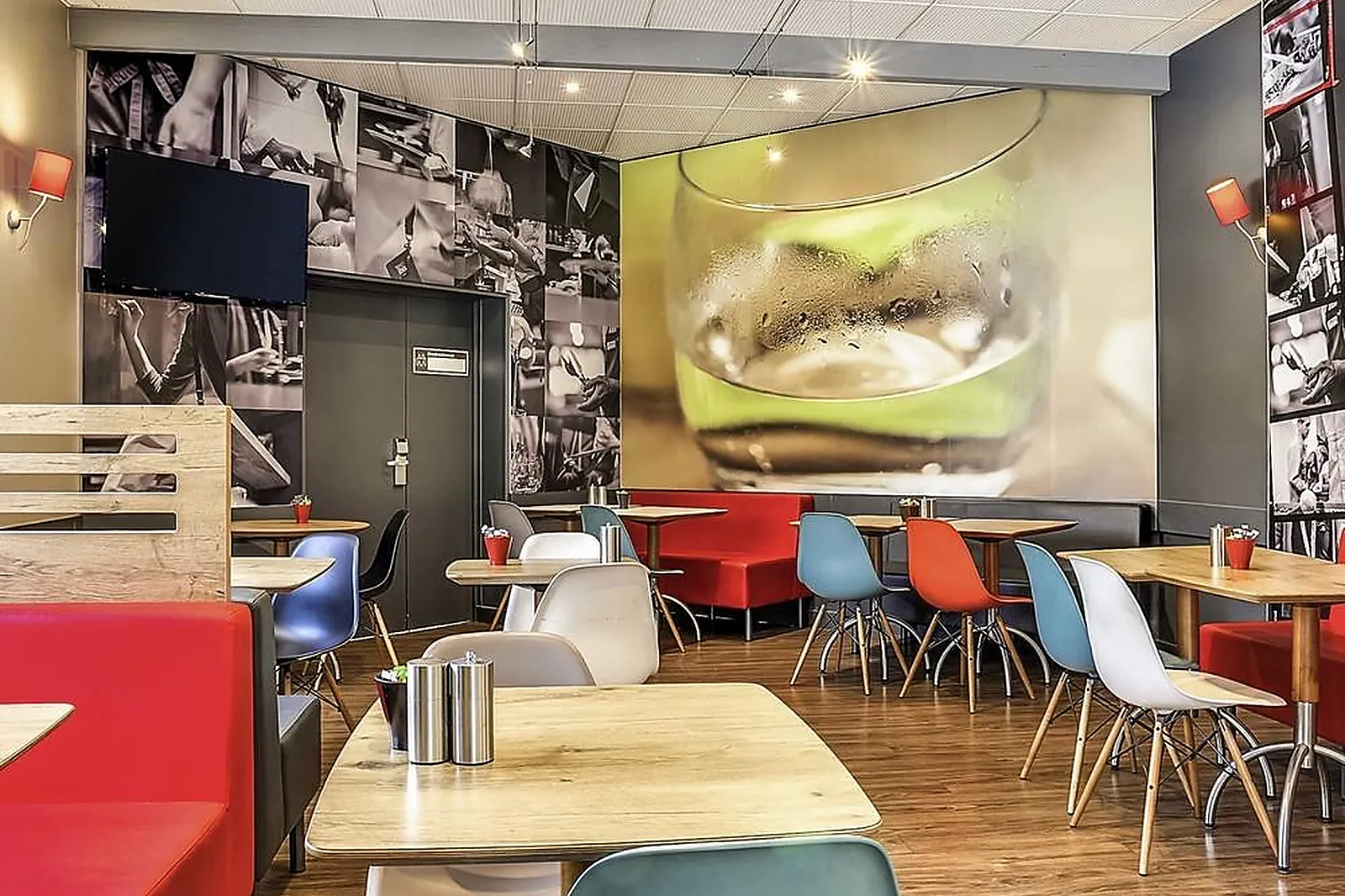 Lieux événementiels, IBIS SALON-DE-PROVENCE SUD