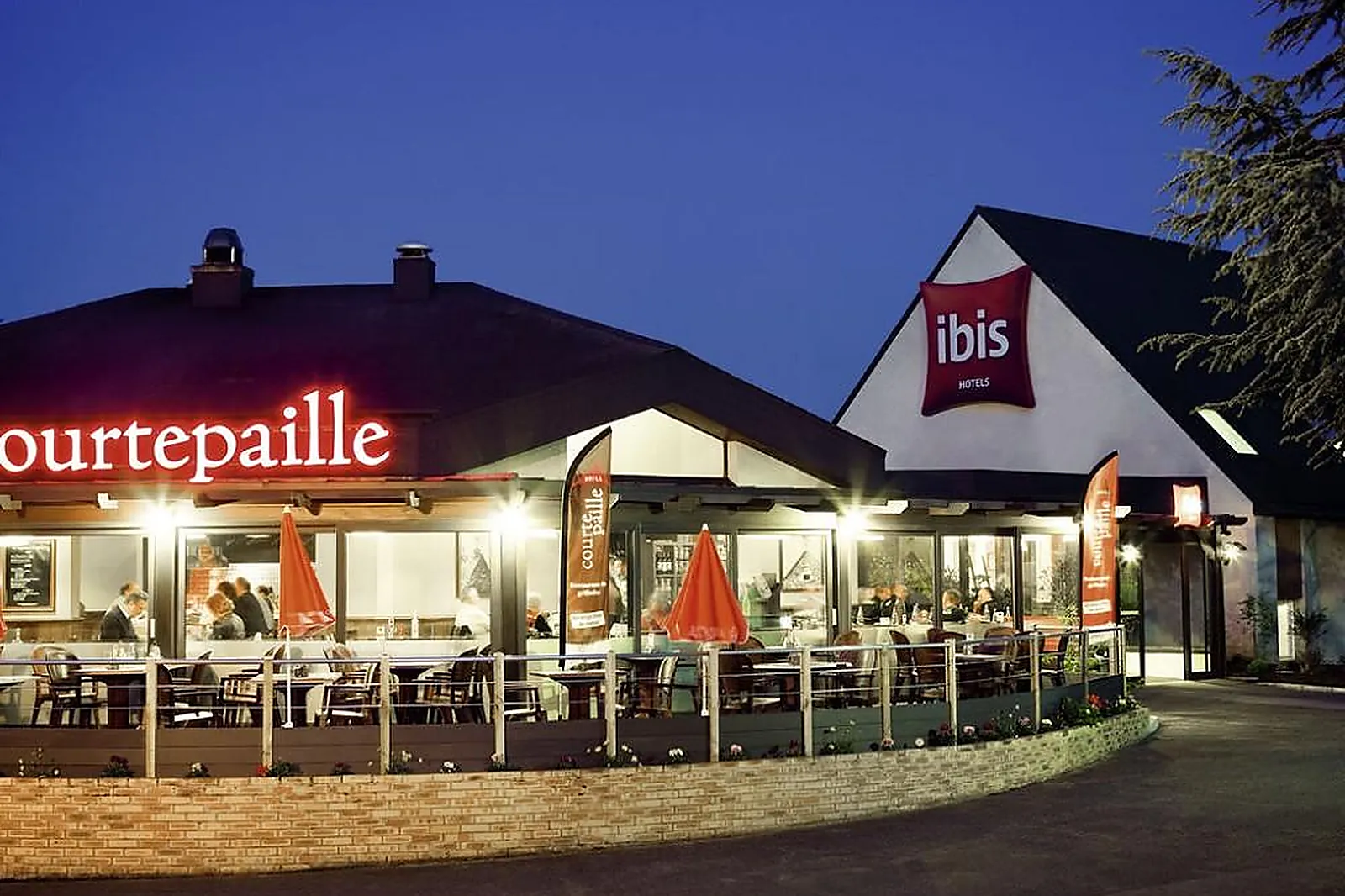 Lieux événementiels, IBIS SENLIS