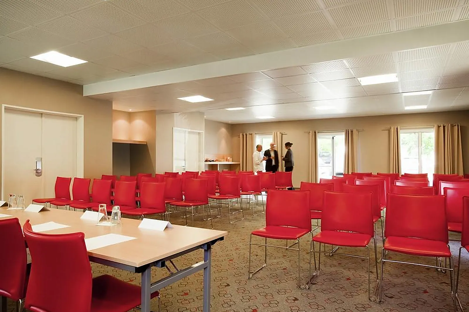 Lieux événementiels, IBIS SENLIS