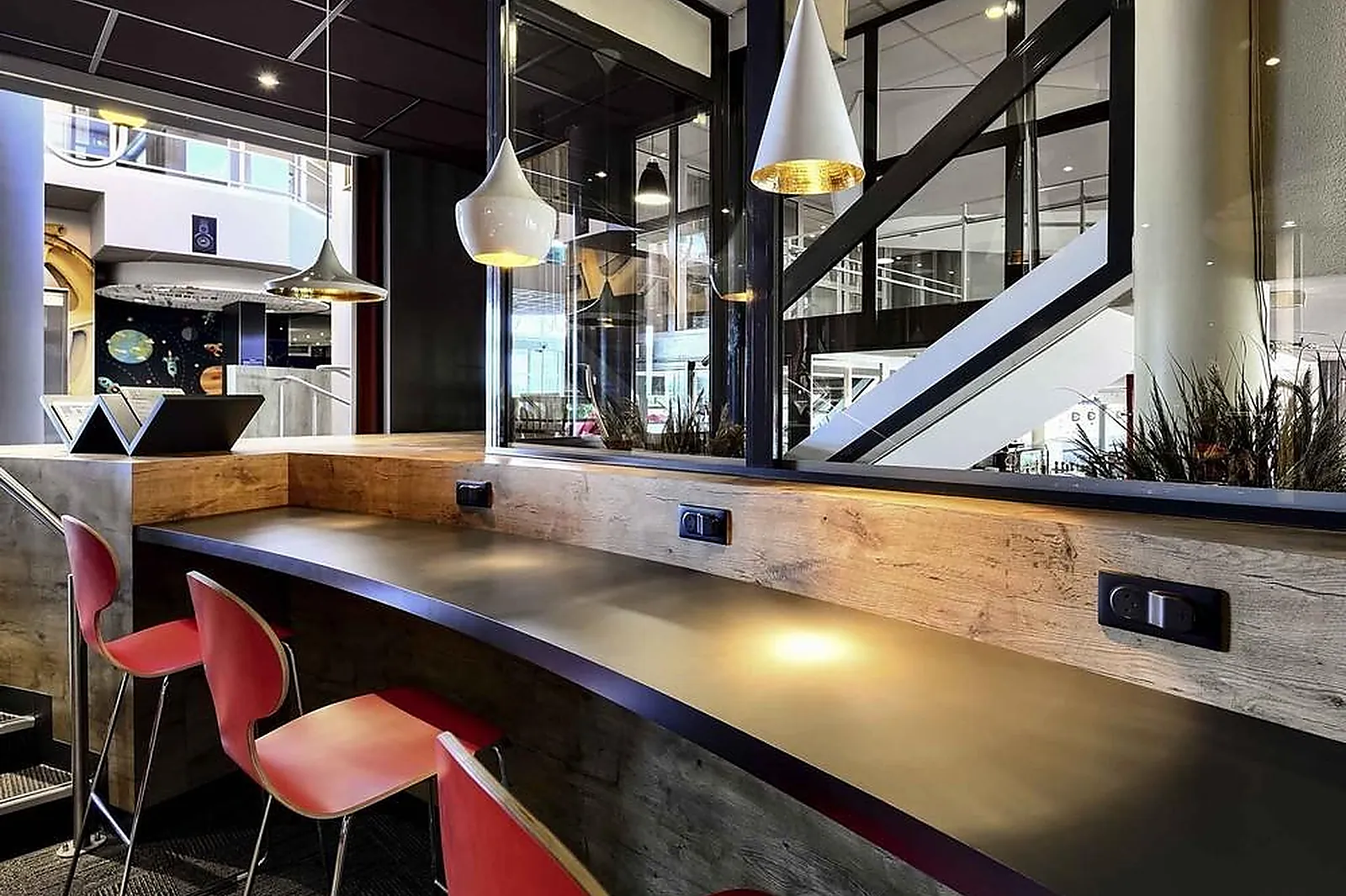 Lieux événementiels, IBIS SITE DU FUTUROSCOPE