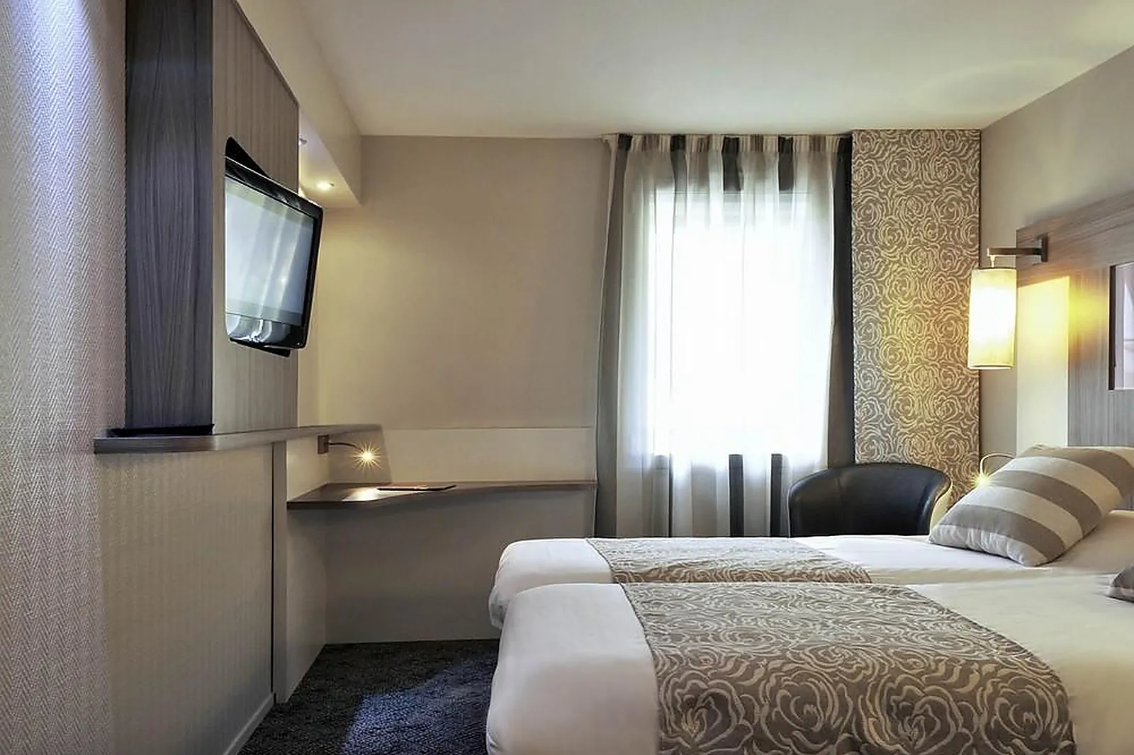 Lieux événementiels, IBIS STYLES ANTIBES