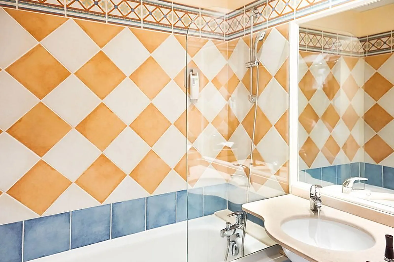 Lieux événementiels, IBIS STYLES ARLES PALAIS DES CONGRÈS