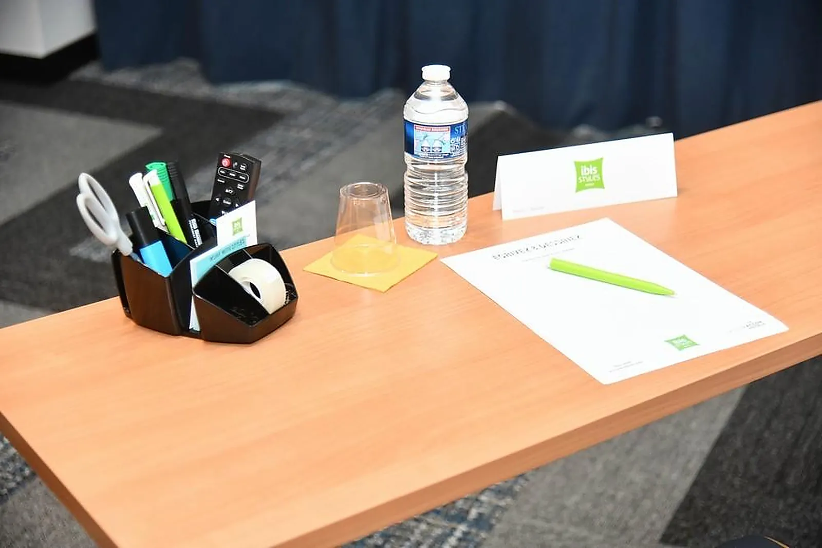 Lieux événementiels, IBIS STYLES AVIGNON SUD