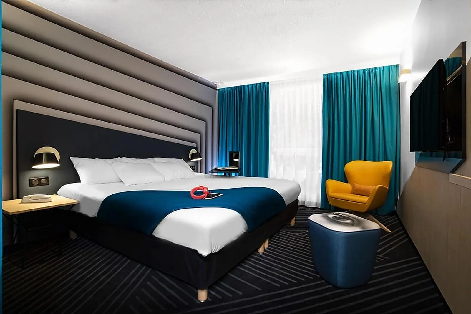 Lieux événementiels, IBIS STYLES AVIGNON SUD