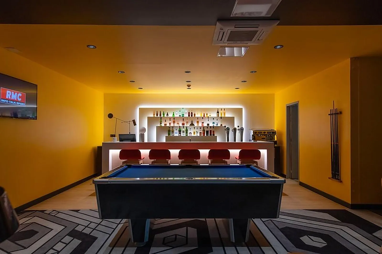 Lieux événementiels, IBIS STYLES AVIGNON SUD