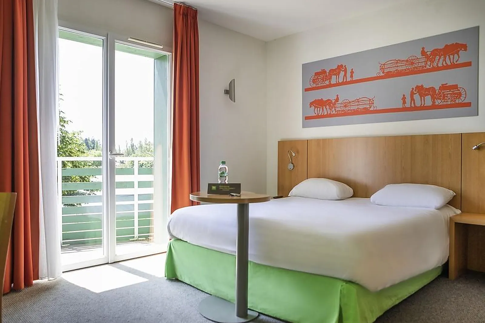 Lieux événementiels, IBIS STYLES BOURBON LANCY