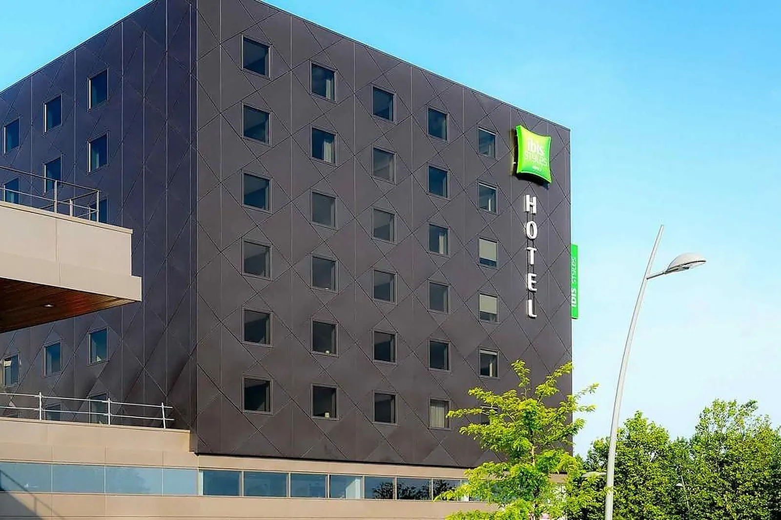 Lieux événementiels, IBIS STYLES CAEN CENTRE GARE